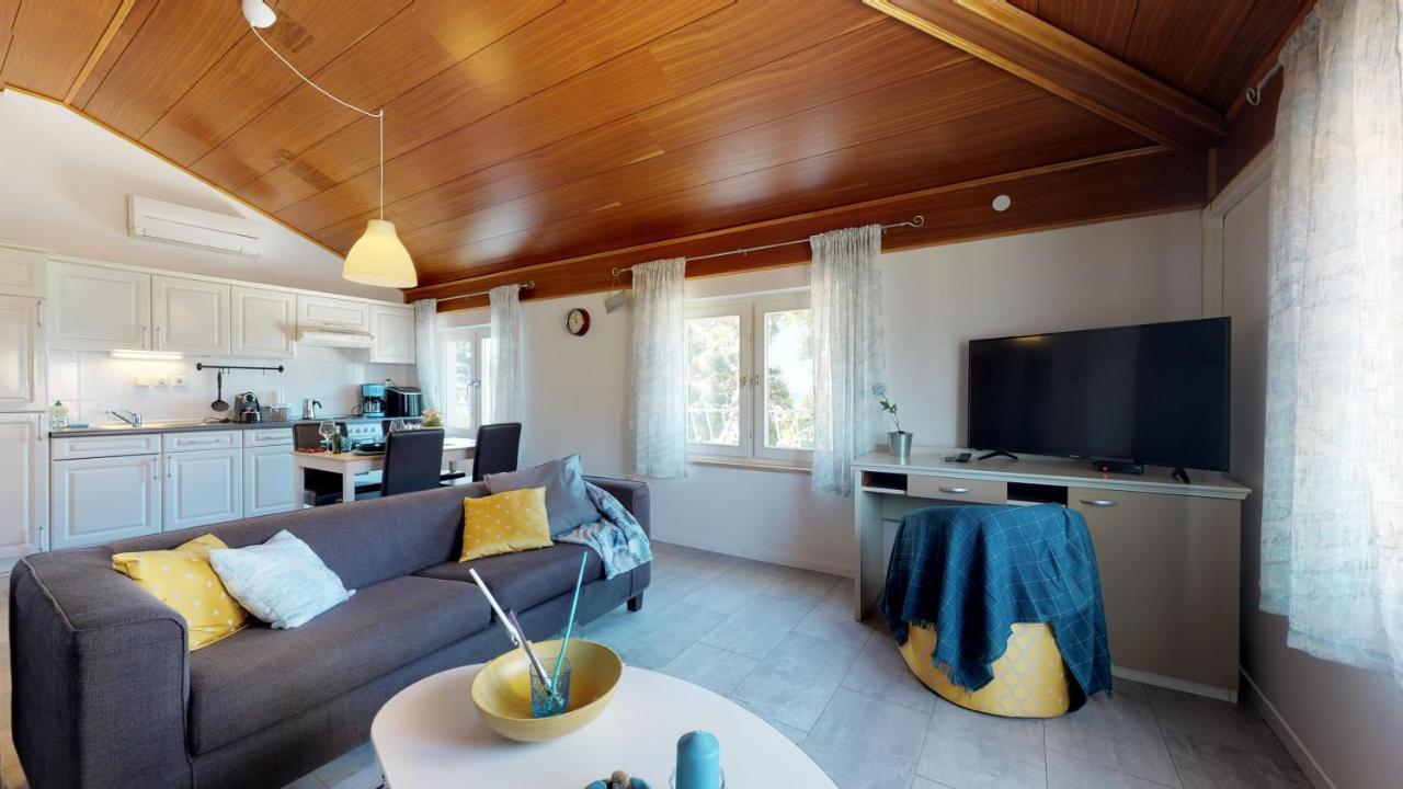 Lora Deluxe Superior 5 Star Apartment, Your Piece Of Heaven By The Sea & Park With Sea & Park View Novigrad Istria Dış mekan fotoğraf